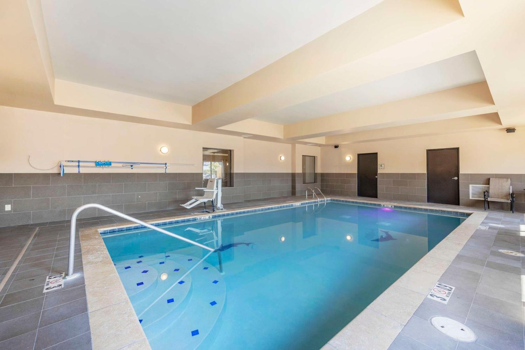 Best Western Plus Tupelo Inn & Suites Zewnętrze zdjęcie