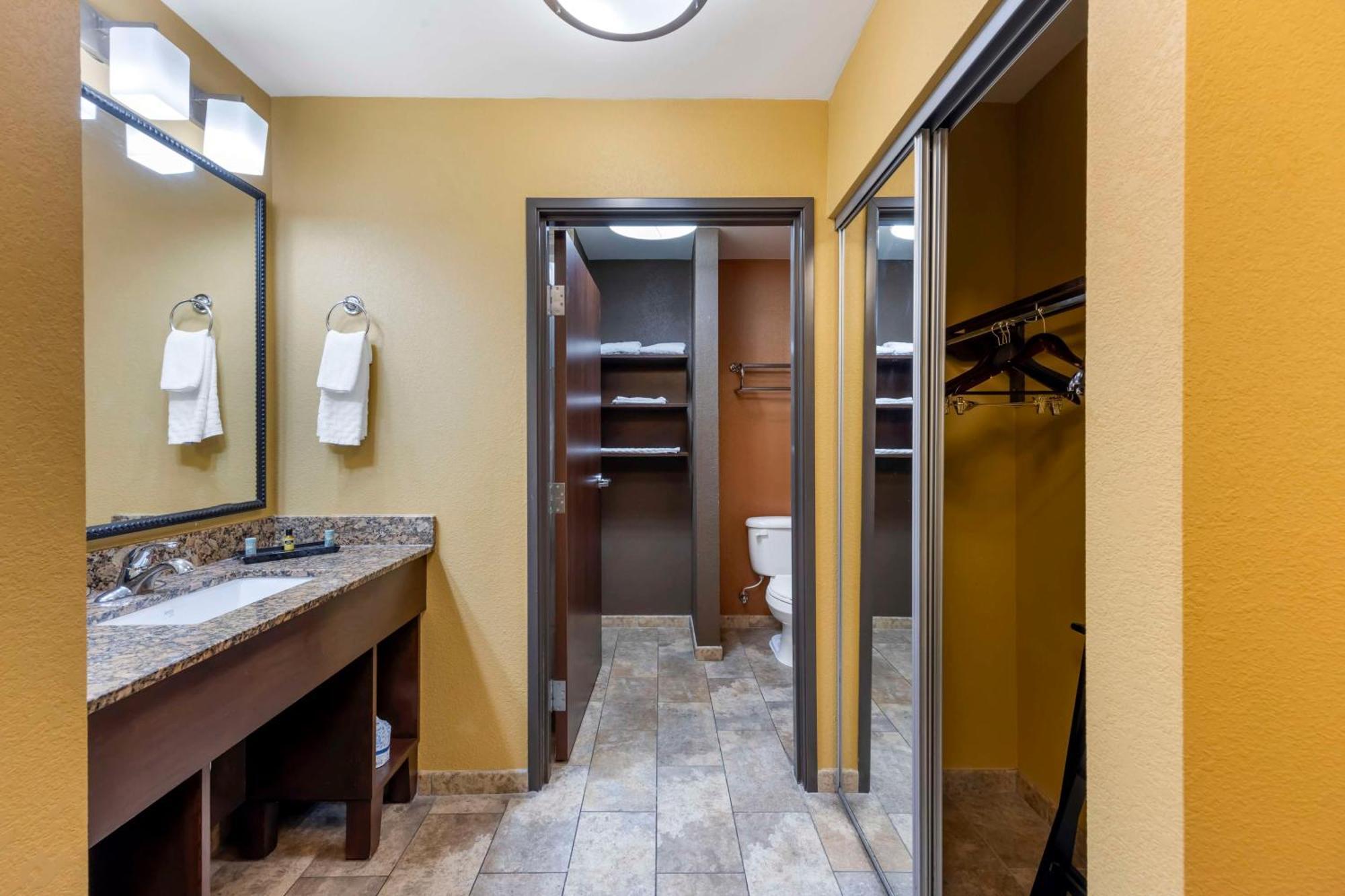 Best Western Plus Tupelo Inn & Suites Zewnętrze zdjęcie
