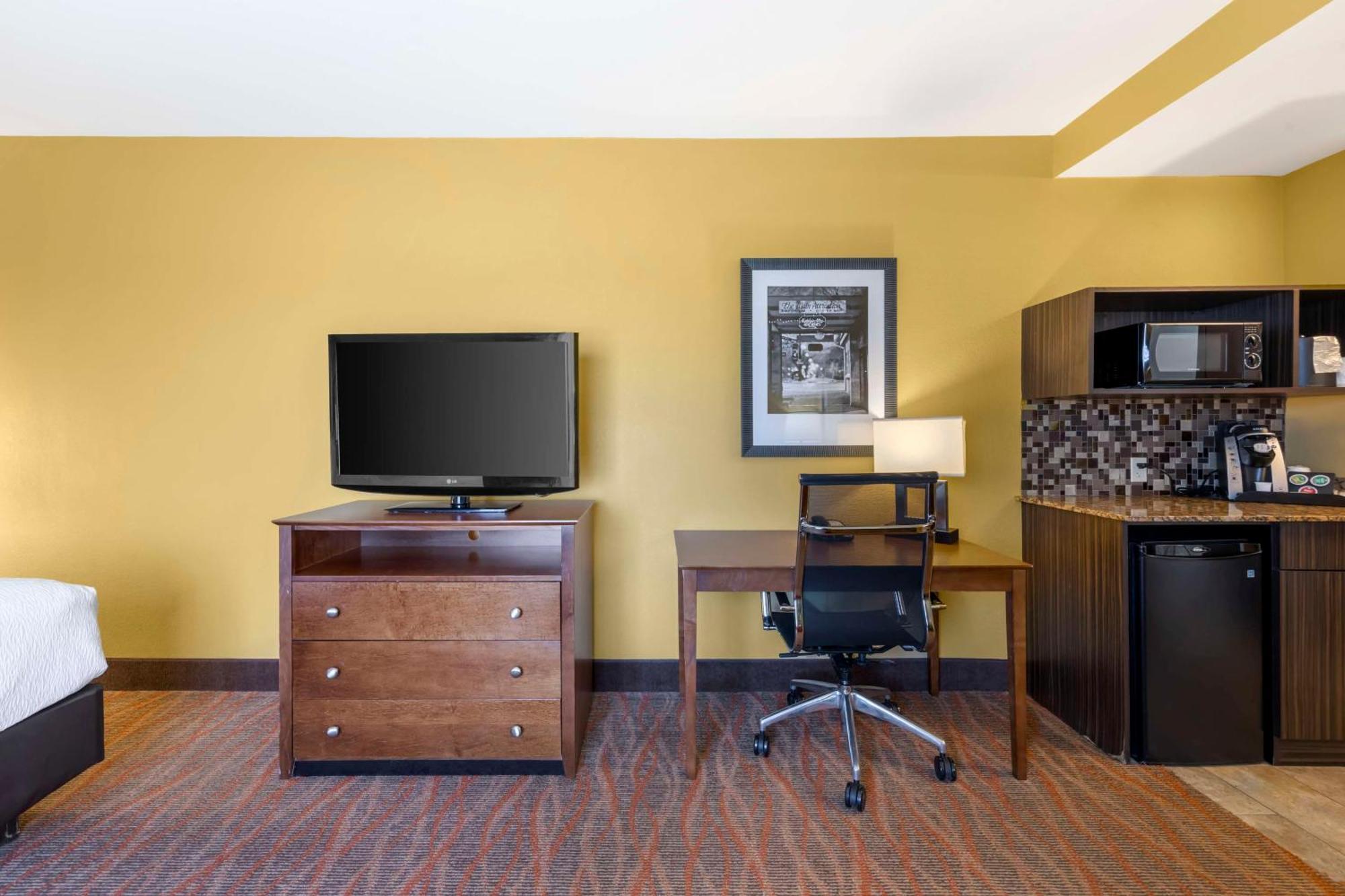 Best Western Plus Tupelo Inn & Suites Zewnętrze zdjęcie
