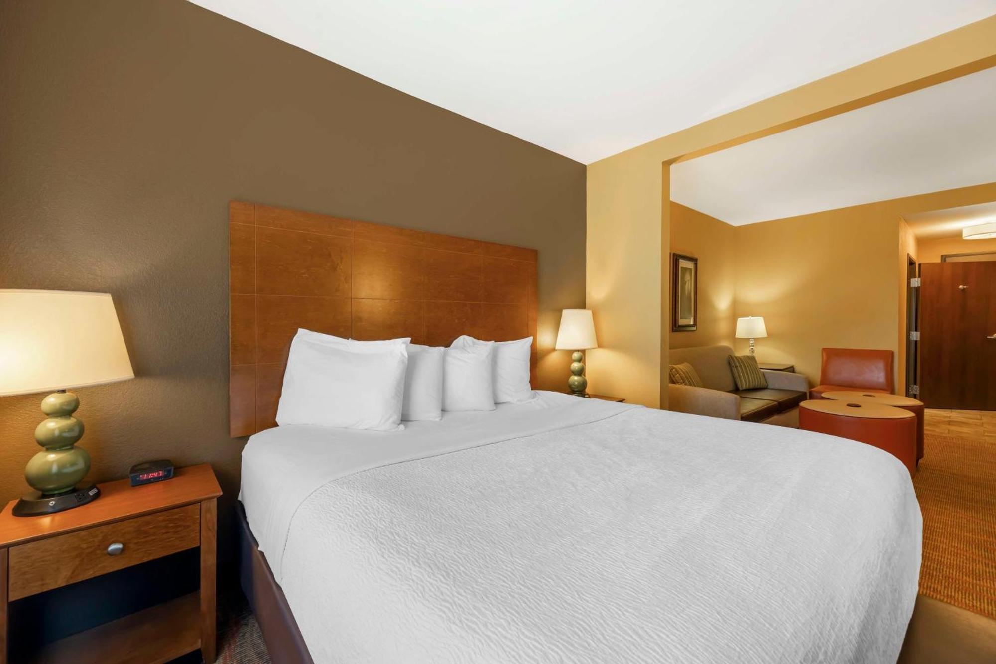 Best Western Plus Tupelo Inn & Suites Zewnętrze zdjęcie